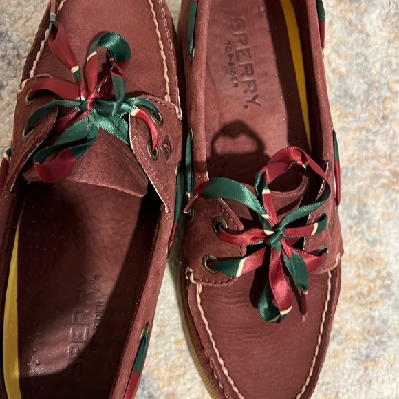 Sperry Burgundy Boat Shoes with Ribbon Laces - Picture 1 of 10